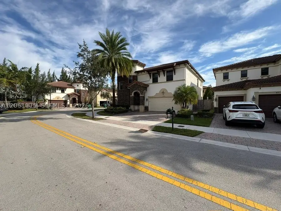 8925 NW 99th Ct, Doral, FL 33178 - #2
