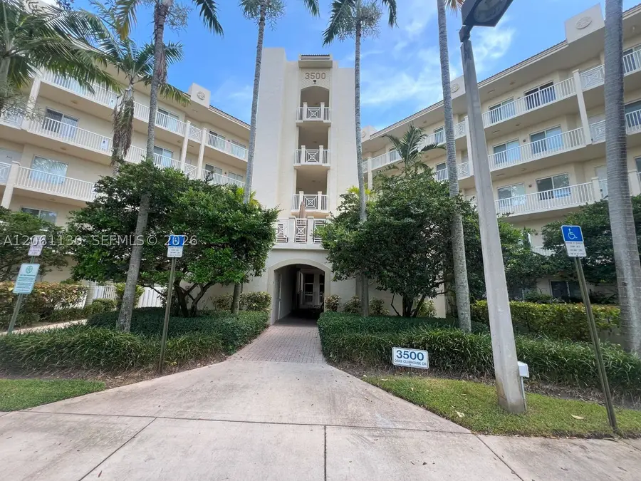 3500 Oaks Clubhouse Dr #207, Pompano Beach, FL 33069 - #3
