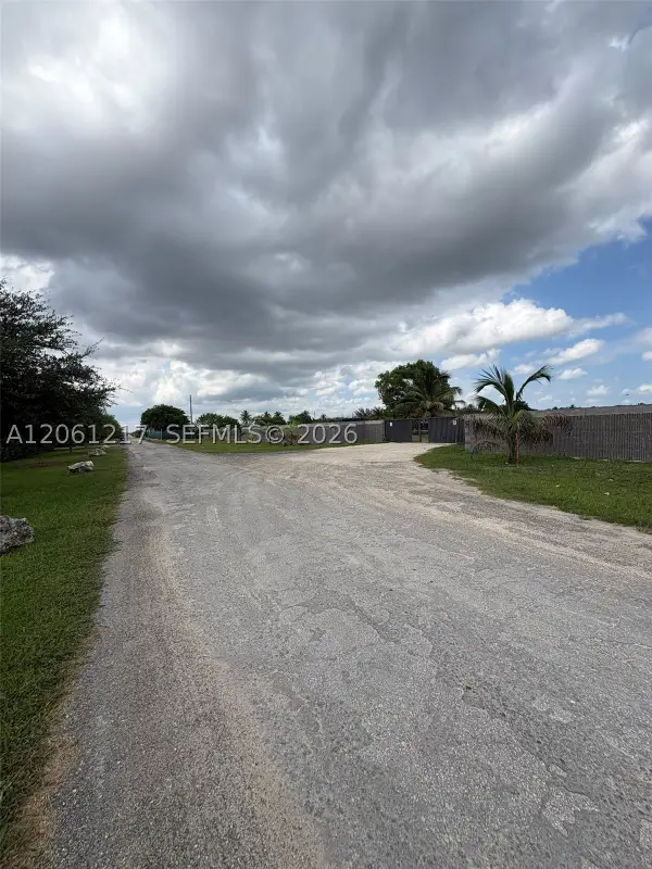 12495 SW 199 Ave, Miami, FL 33196