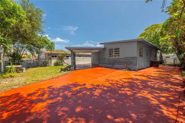 1777 N 17th Ct, Hollywood, FL 33020