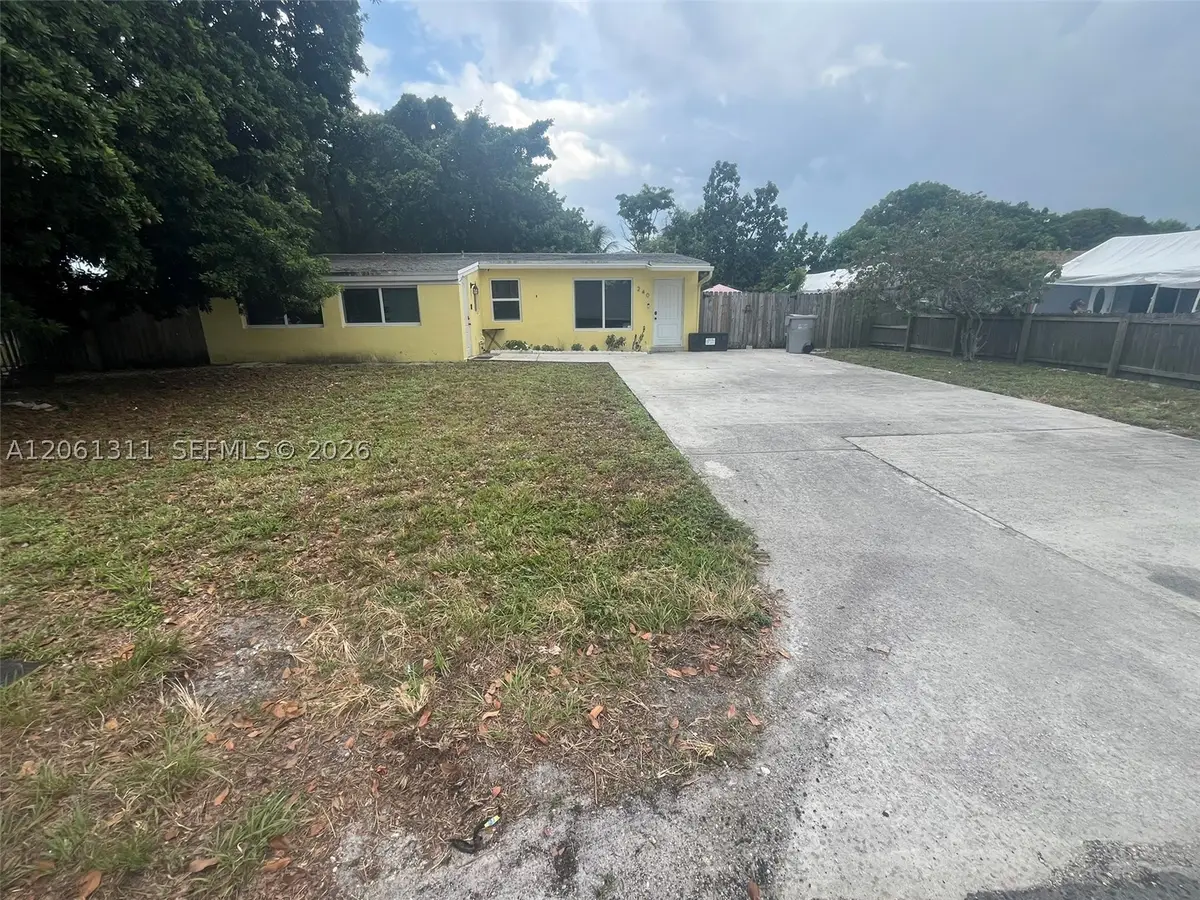 240 NE 23rd Ct, Pompano Beach, FL 33060 - #1