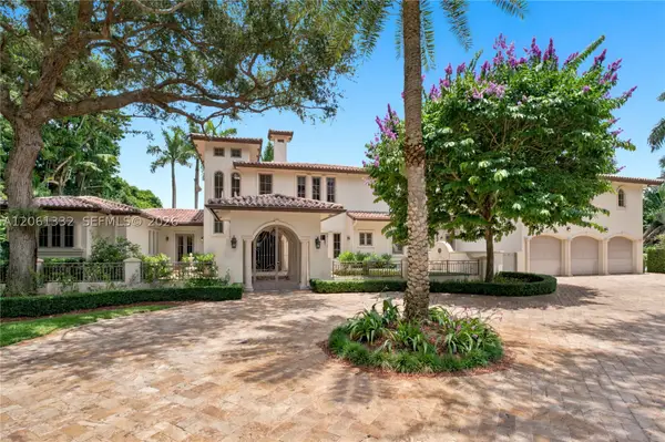9501 Kerwood Ct, Coral Gables, FL 33156