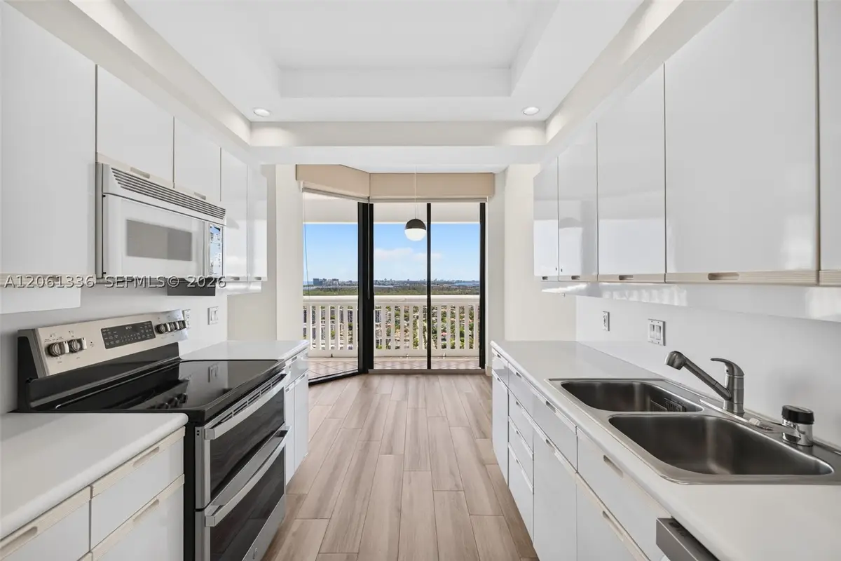 2000 Island Blvd #3008, Aventura, FL 33160 - #1
