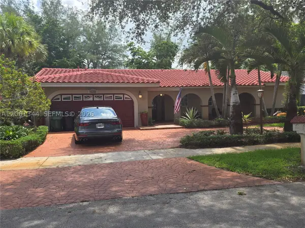 15331 Durnford Dr, Miami Lakes, FL 33014
