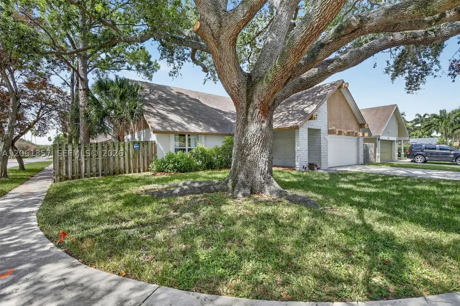 9381 NW 35th Pl, Sunrise, FL 33351 - #3