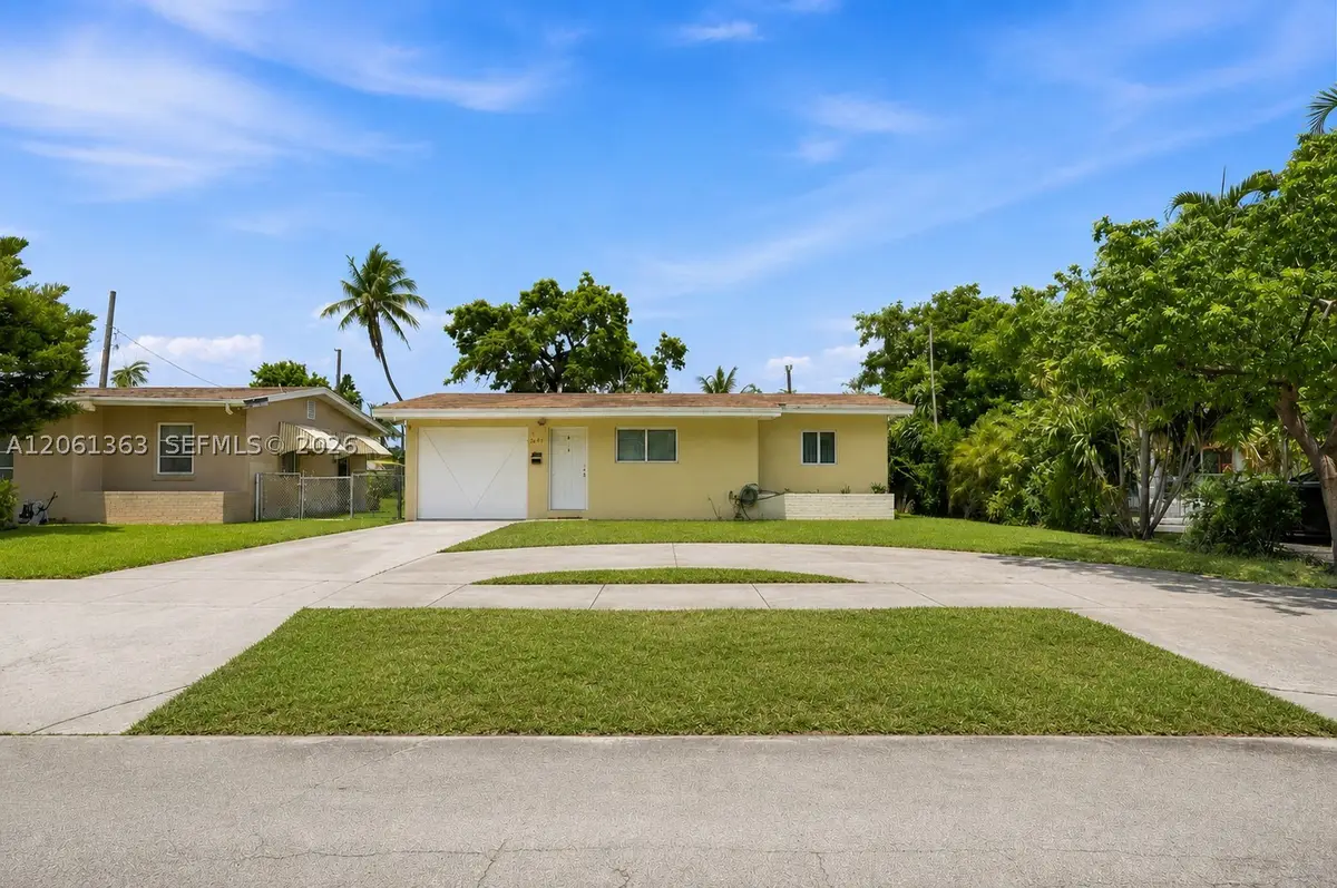 2439 Mayo St, Hollywood, FL 33020 - #1