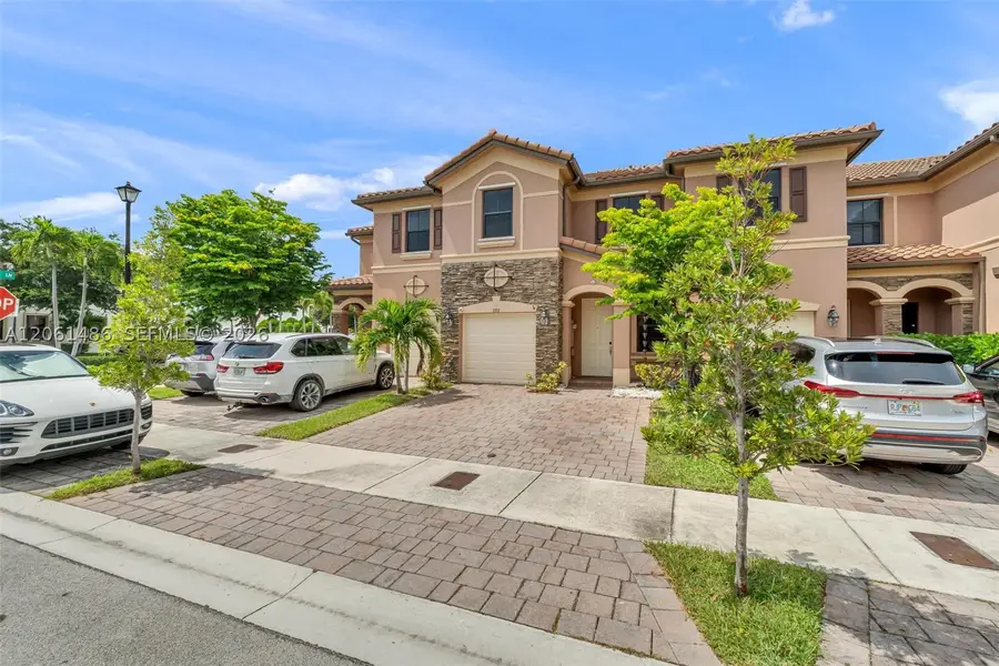 3353 W 90th St, Hialeah, FL 33018 - #2