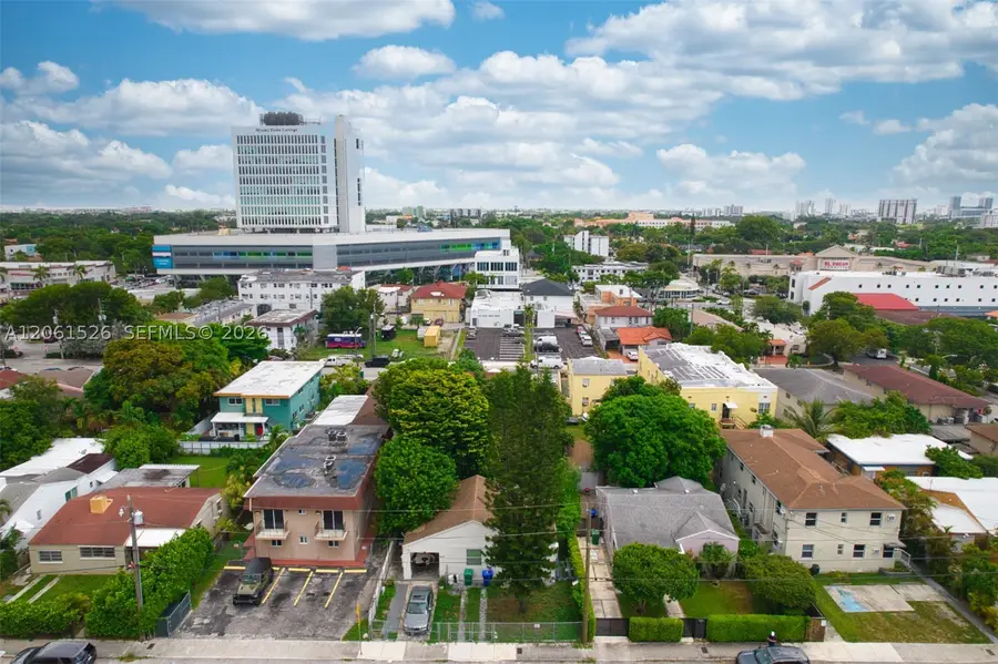 2550 SW 10 St, Miami, FL 33165 - #3