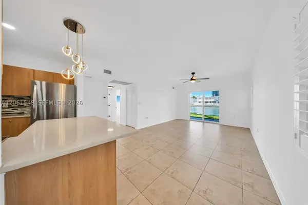 6905 Bay Dr #16, Miami Beach, FL 33141