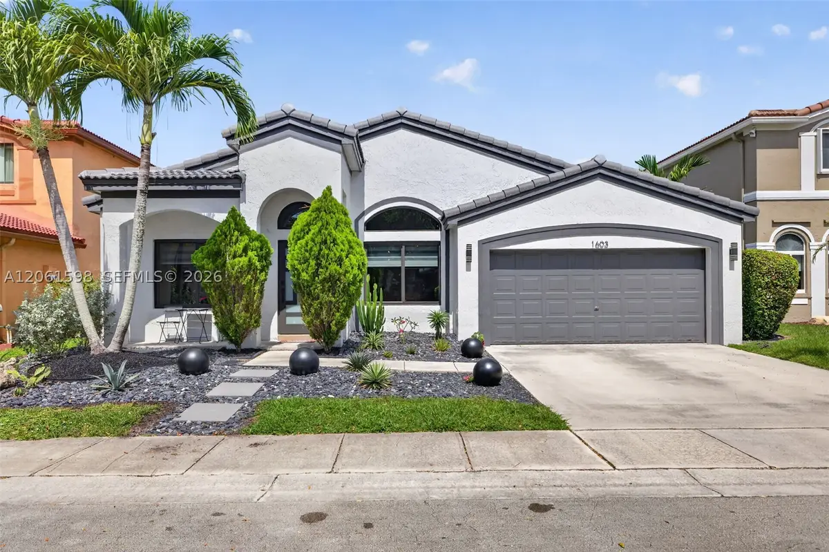 1603 E Harmony Lake Cir, Davie, FL 33324 - #1