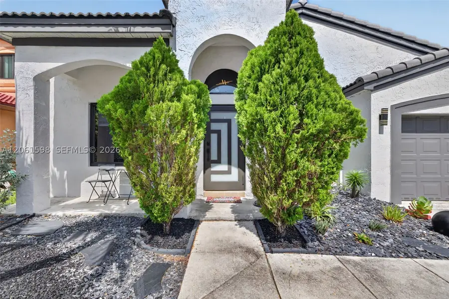 1603 E Harmony Lake Cir, Davie, FL 33324 - #2