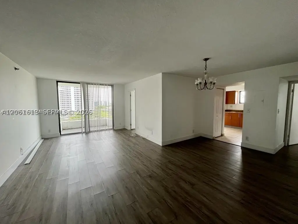 3300 NE 192nd St #906, Aventura, FL 33180 - #1
