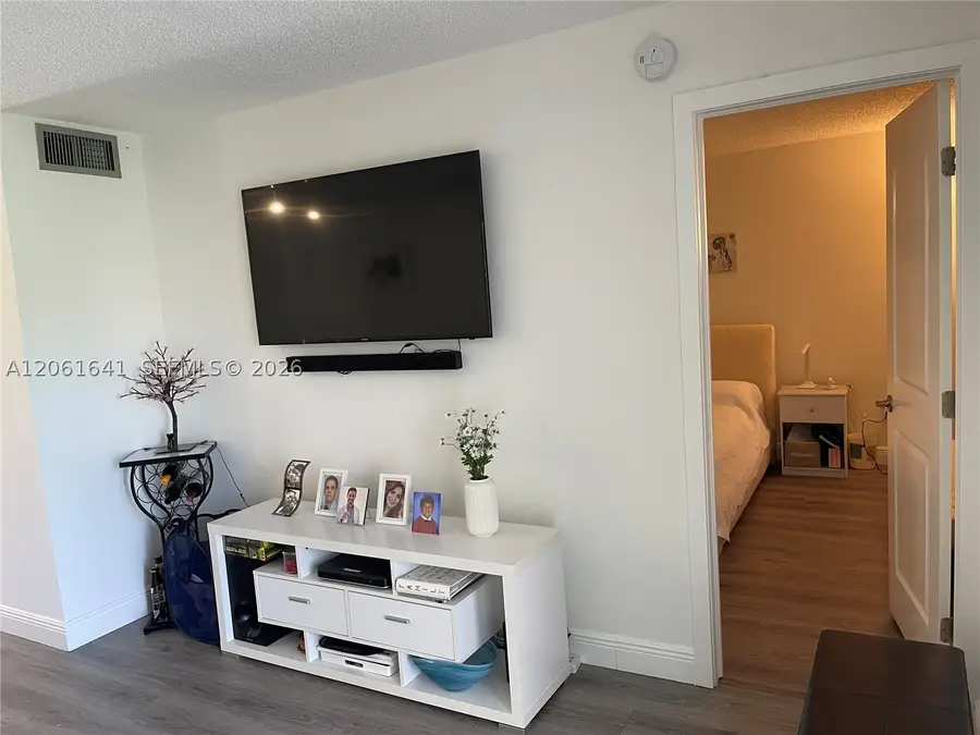 10434 Sunrise Lakes Blvd #107, Sunrise, FL 33322 - #3
