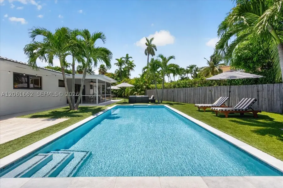 11504 NE 6th Ave, Biscayne Park, FL 33161 - #2