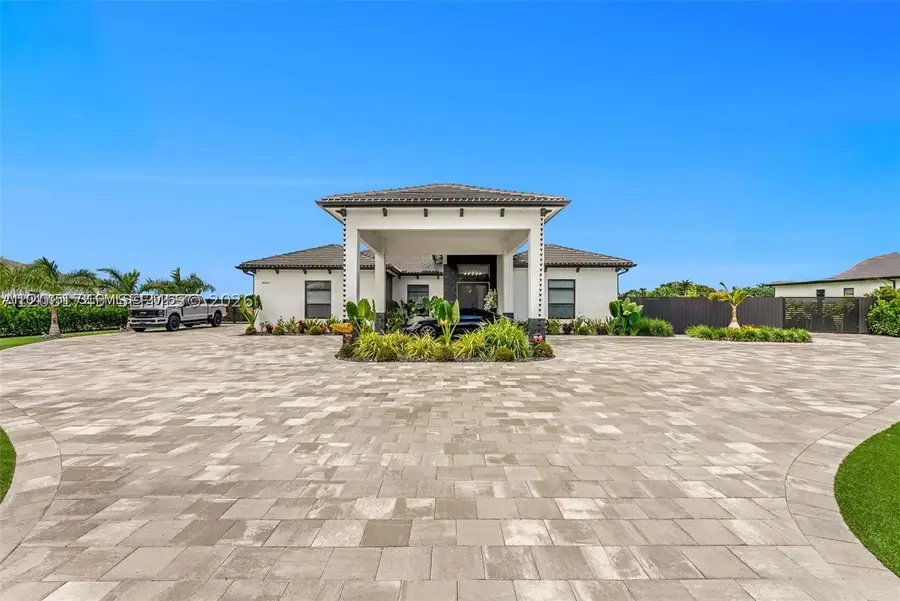 18261 SW 224th St, Miami, FL 33170 - #2