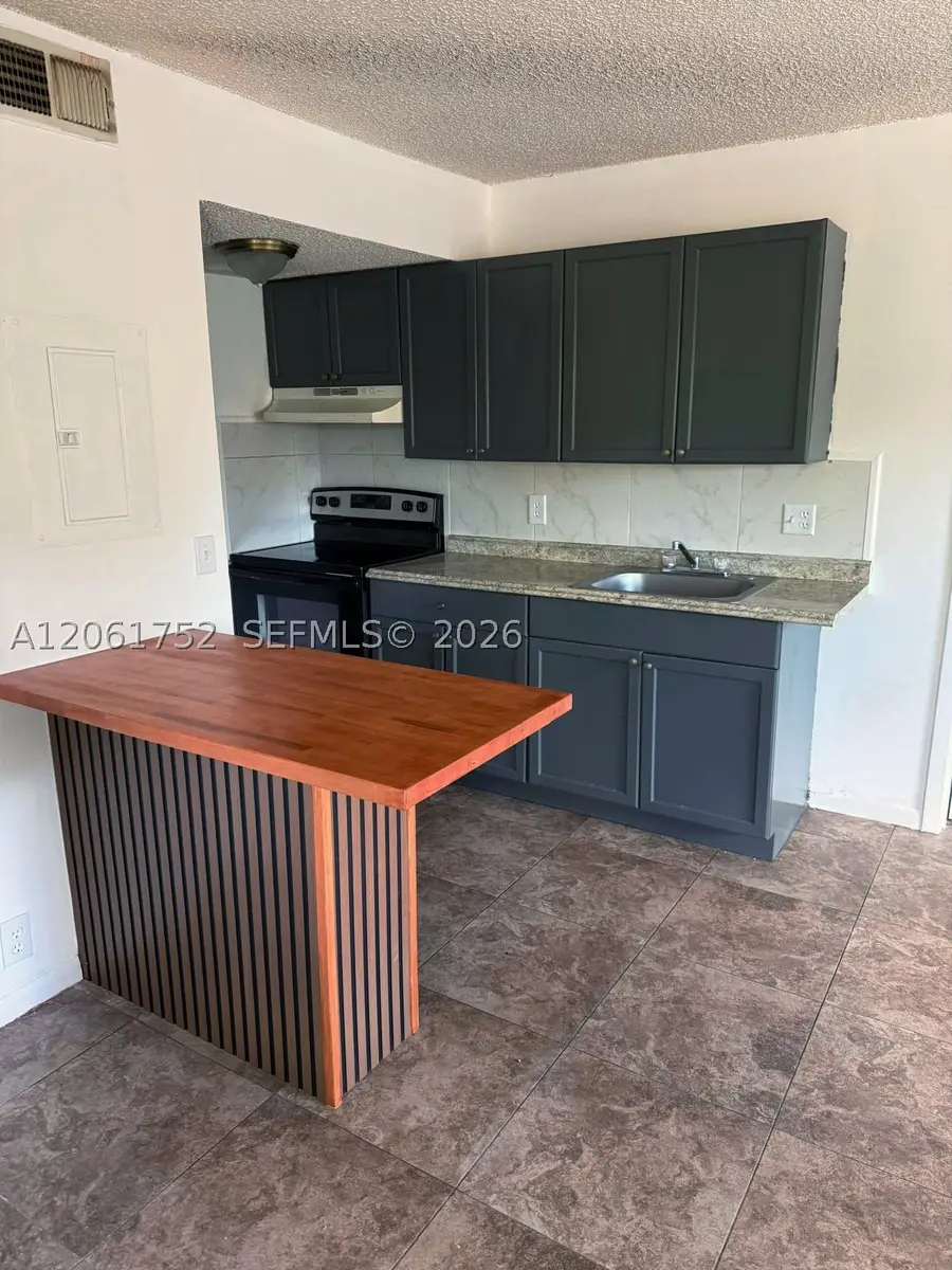 2070 NW 43rd Ter #6, Lauderhill, FL 33313 - #2