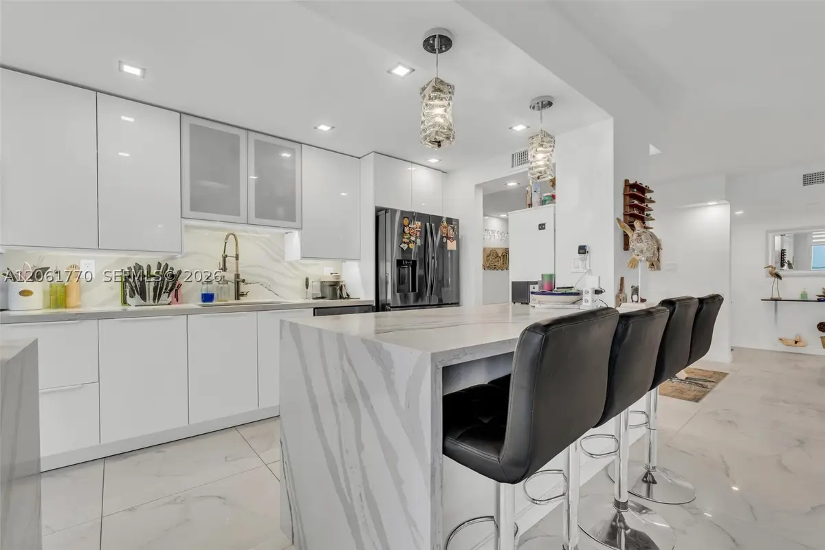 18071 Biscayne Blvd #901, Aventura, FL 33160 - #1