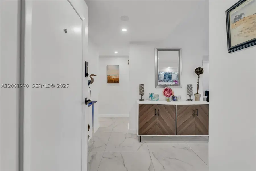 18071 Biscayne Blvd #901, Aventura, FL 33160 - #3