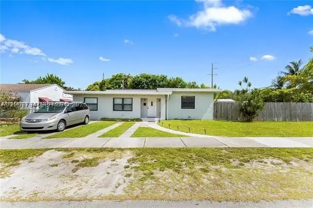 2407 Dewey St, Hollywood, FL 33020 - #1