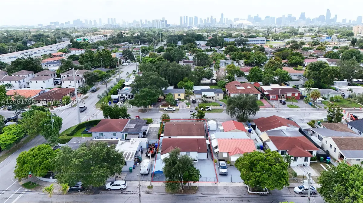 1055 NW 32nd Ct, Miami, FL 33125 - #1