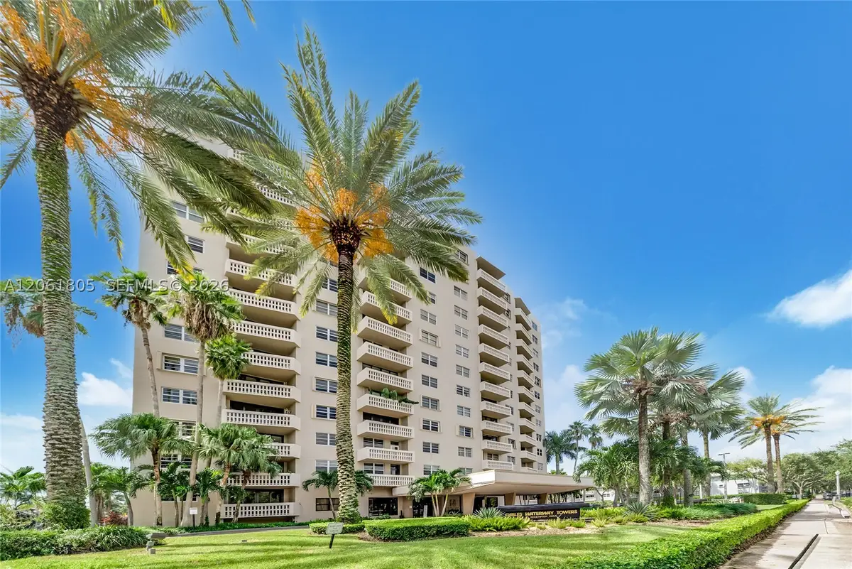 90 Edgewater Dr #501, Coral Gables, FL 33133 - #1