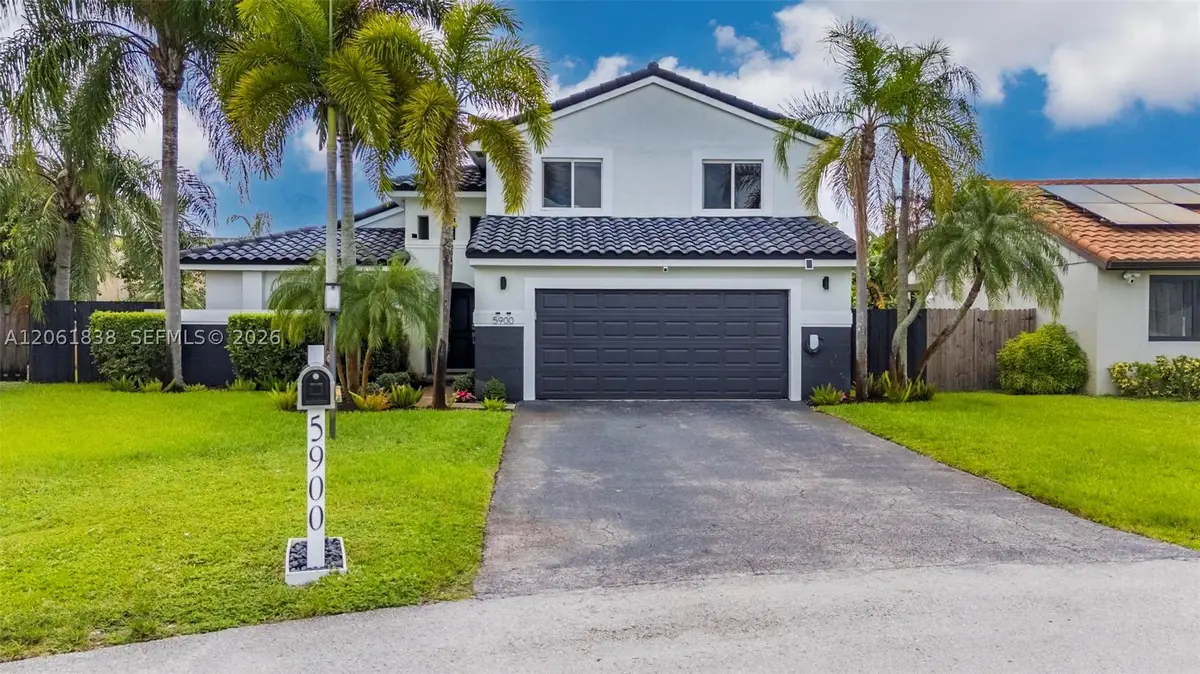 5900 York Ln, Davie, FL 33331 - #1