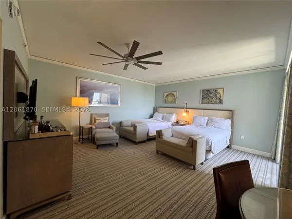 455 Grand Bay Dr #717, Key Biscayne, FL 33149
