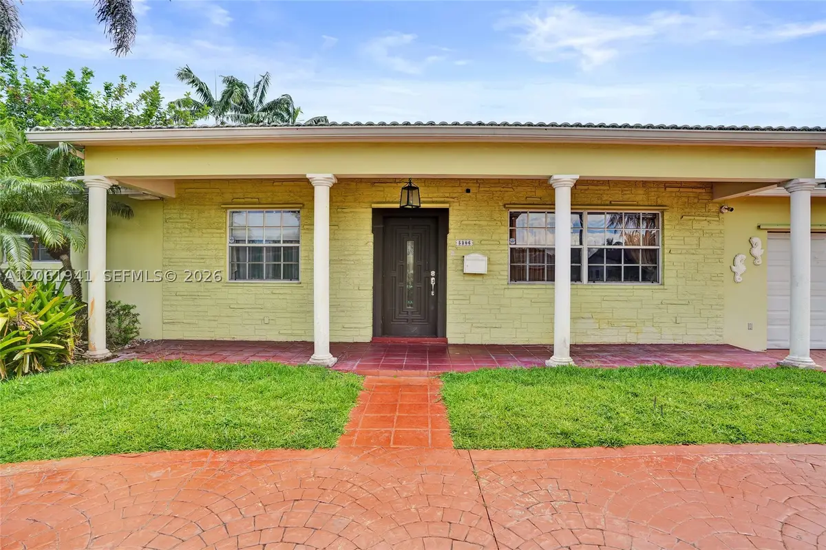5306 Roosevelt St, Hollywood, FL 33021 - #1