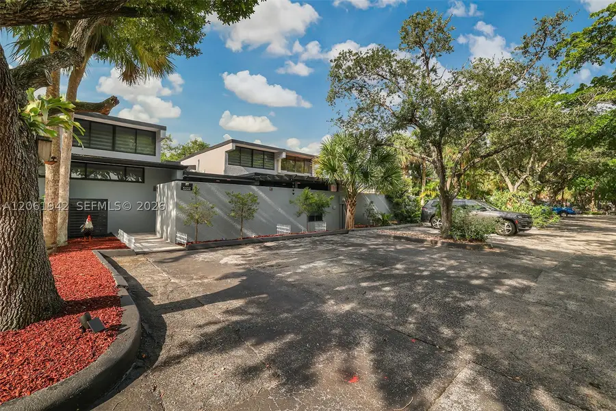 6402 Windmill Gate Rd, Miami Lakes, FL 33014 - #3