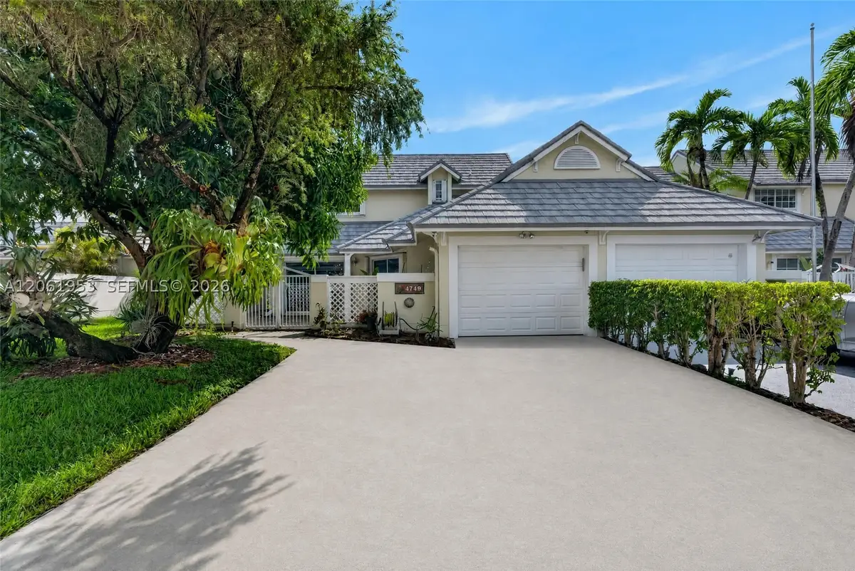 4749 NW 98th Pl, Doral, FL 33178 - #1
