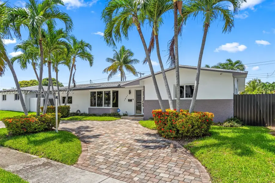 1871 NE 186th St, North Miami Beach, FL 33179 - #2