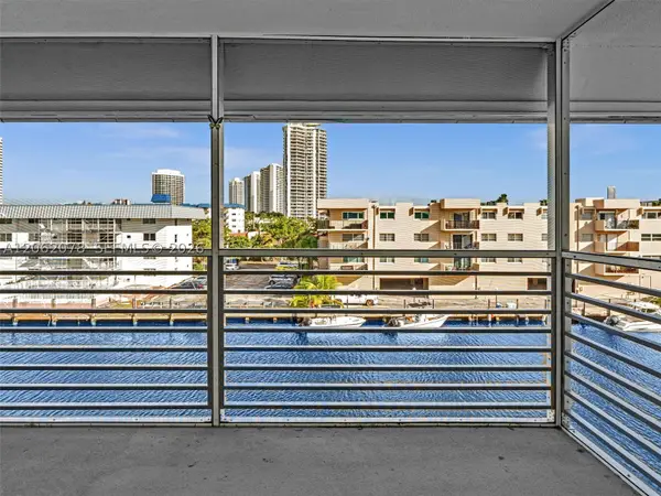 3849 NE 169th St #405, North Miami Beach, FL 33160