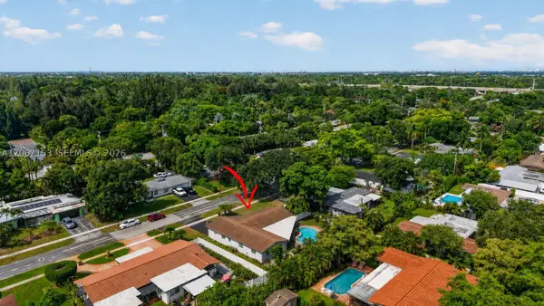 5602 SW 1st St, Plantation, FL 33317