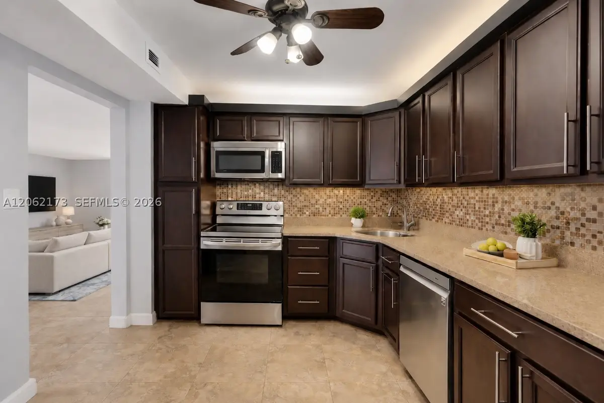 2750 NE 183rd St #304, Aventura, FL 33160 - #1