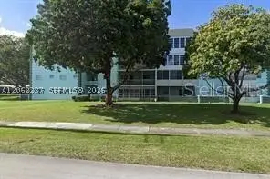 4141 NW 44th Ave #226, Lauderdale Lakes, FL 33319