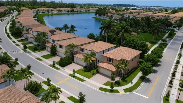 8890 W 33rd Ave, Hialeah, FL 33018