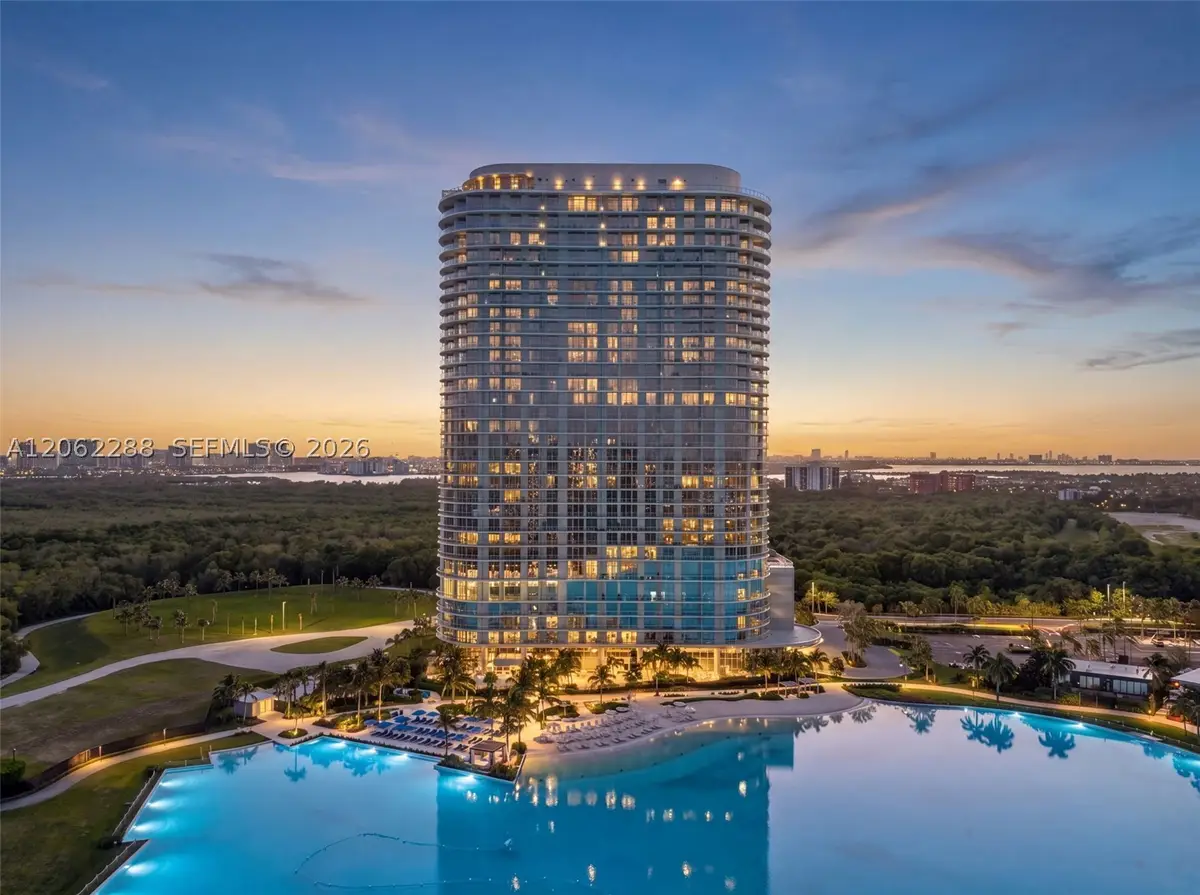 2411 Laguna Circle #2011, North Miami, FL 33181 - #1