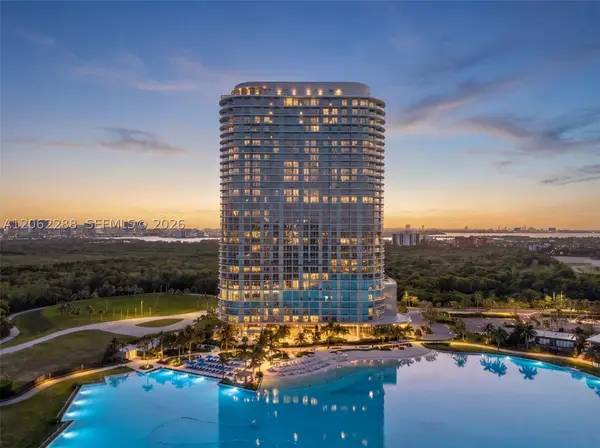 2411 Laguna Circle #2011, North Miami, FL 33181