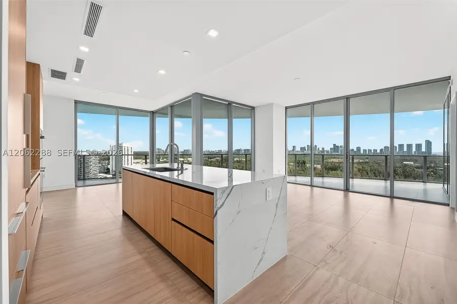 2411 Laguna Circle #2011, North Miami, FL 33181 - #3