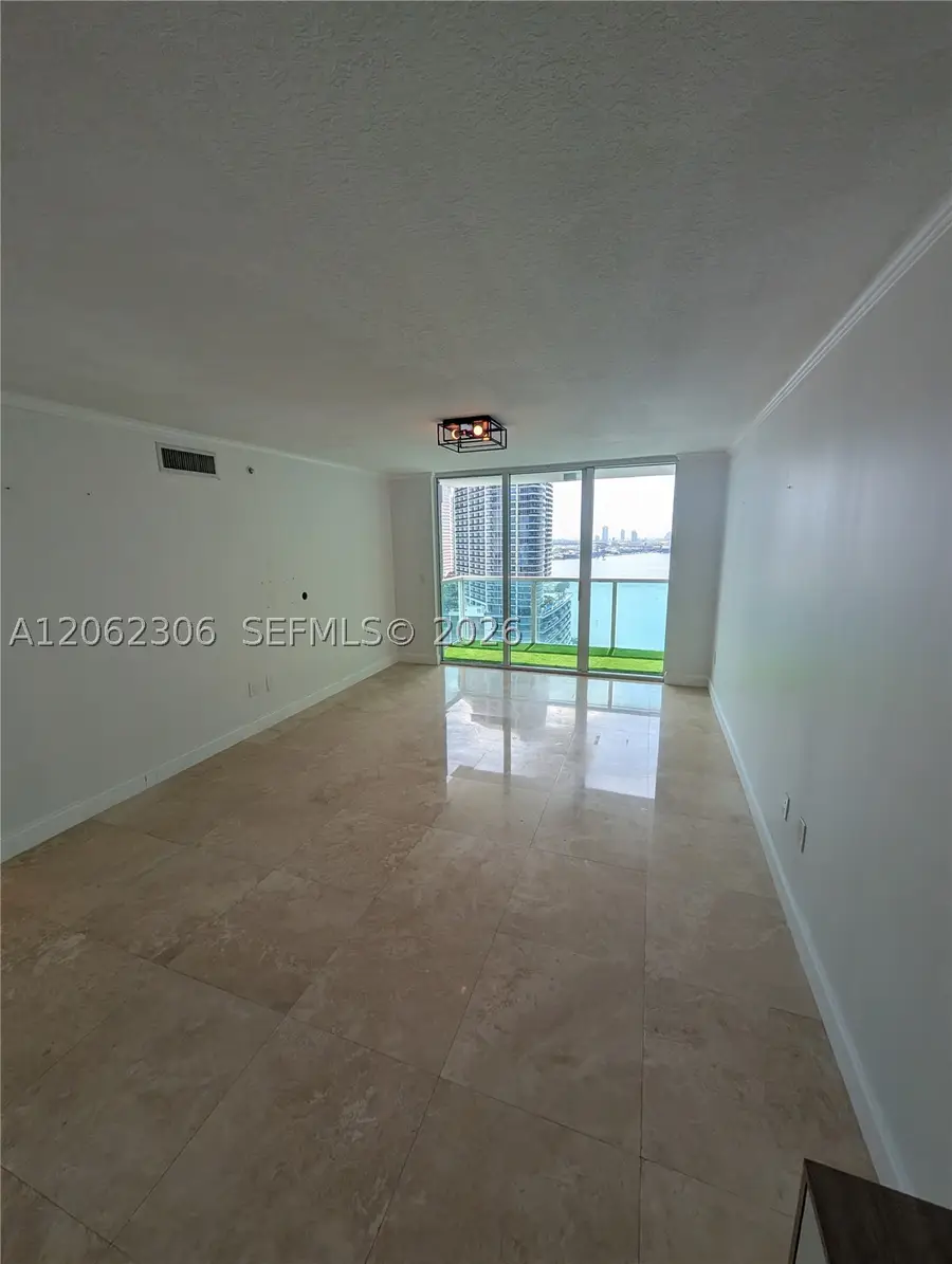 31 SE 5 #3002, Miami, FL 33131 - #2
