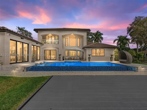 1021 NW 115th Ave, Plantation, FL 33323
