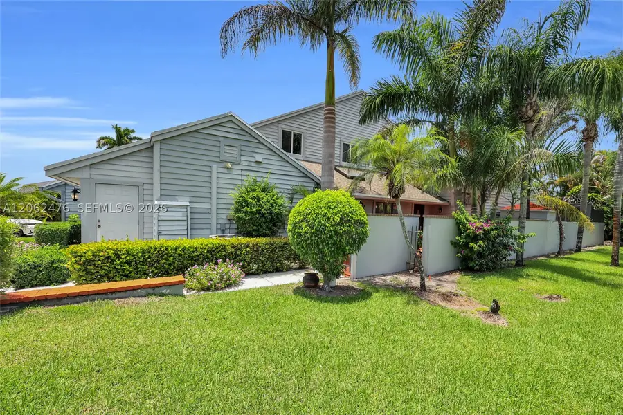 6879 Palm Grove Ct, Palm Beach Gardens, FL 33418 - #3