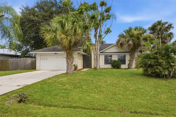 1262 SW Lawndale Ave, Port St Lucie, FL 34953