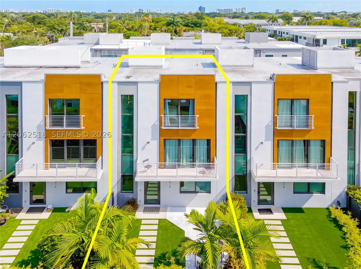 916 NE 4th St, Fort Lauderdale, FL 33301 - #1
