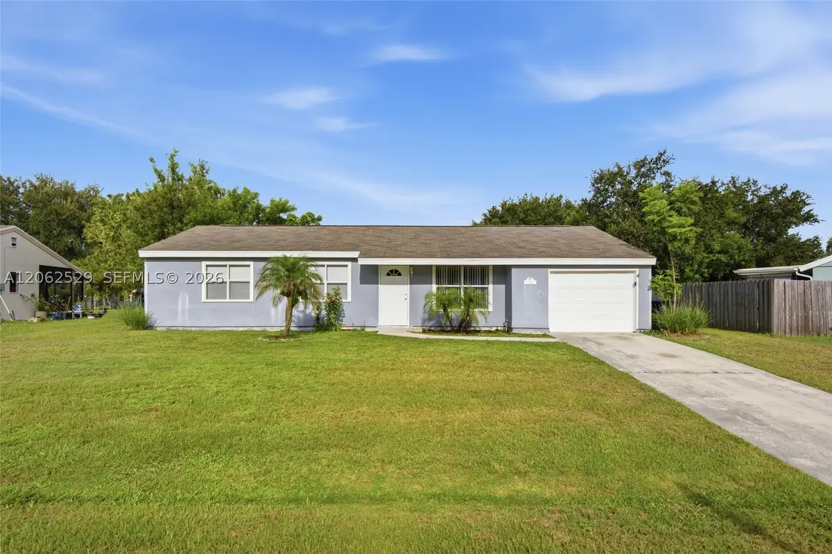 205 SW Kentwood Rd, Port Saint Lucie, FL 34953 - #1