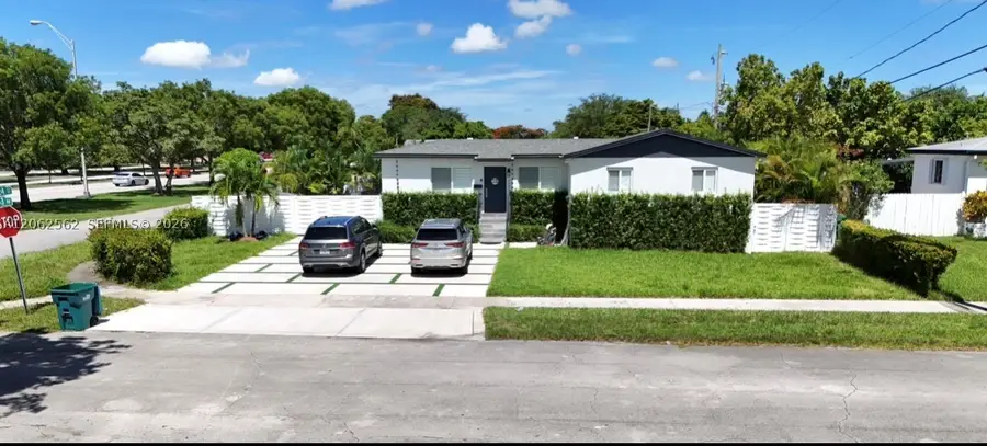 2401 SW 83rd Ave, Miami, FL 33155 - #2