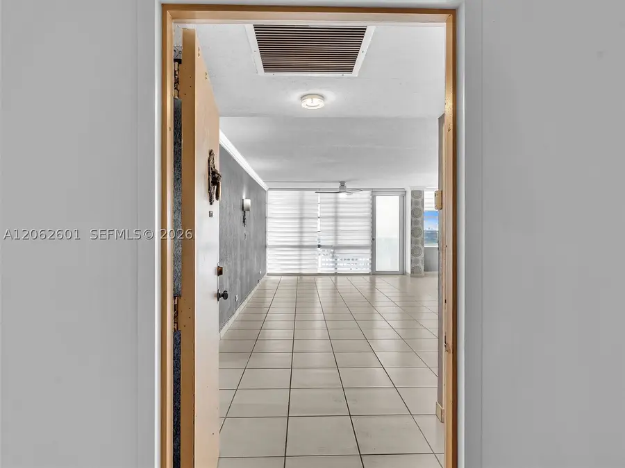 301 174th St #2205, Sunny Isles Beach, FL 33160 - #3
