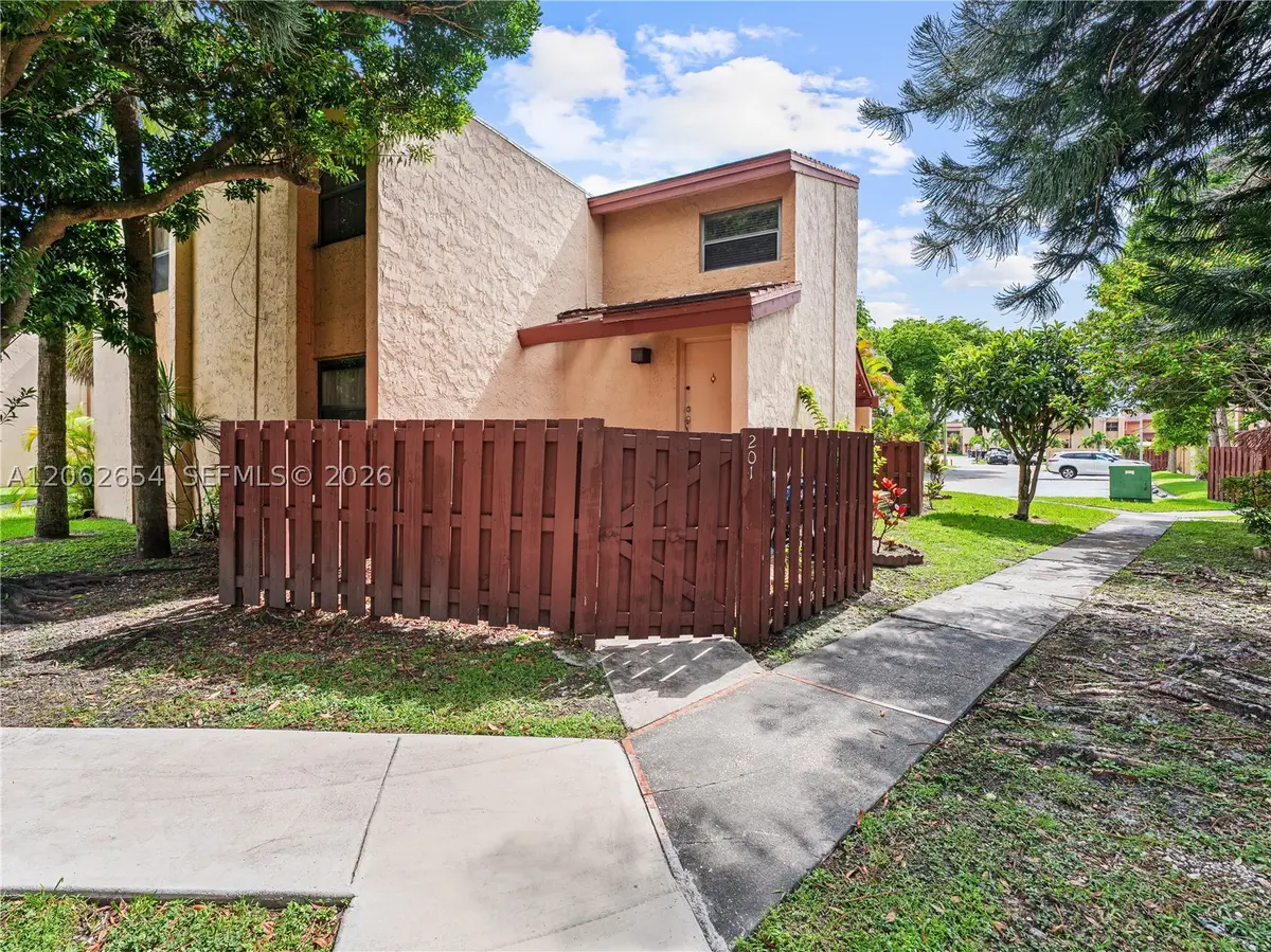 291 W Park Dr #9-201, Miami, FL 33172 - #1