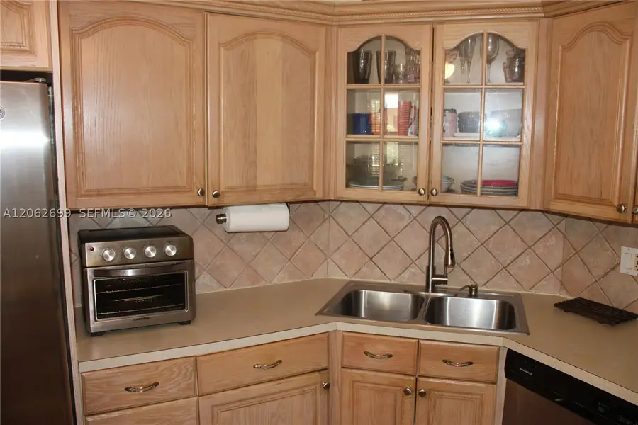 6301 N Fall Circle Dr #410, Lauderhill, FL 33319 - #3