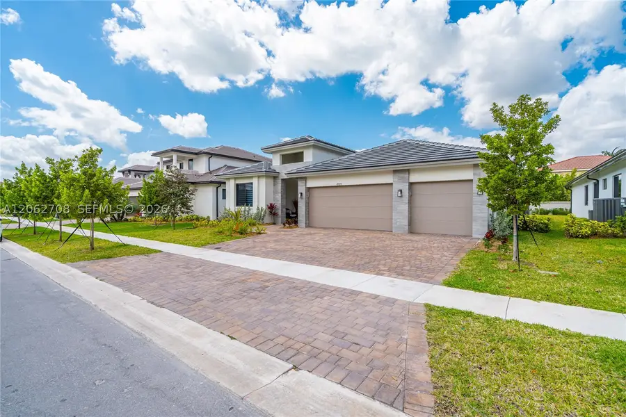 4528 SW 178th Ave, Miramar, FL 33029 - #2